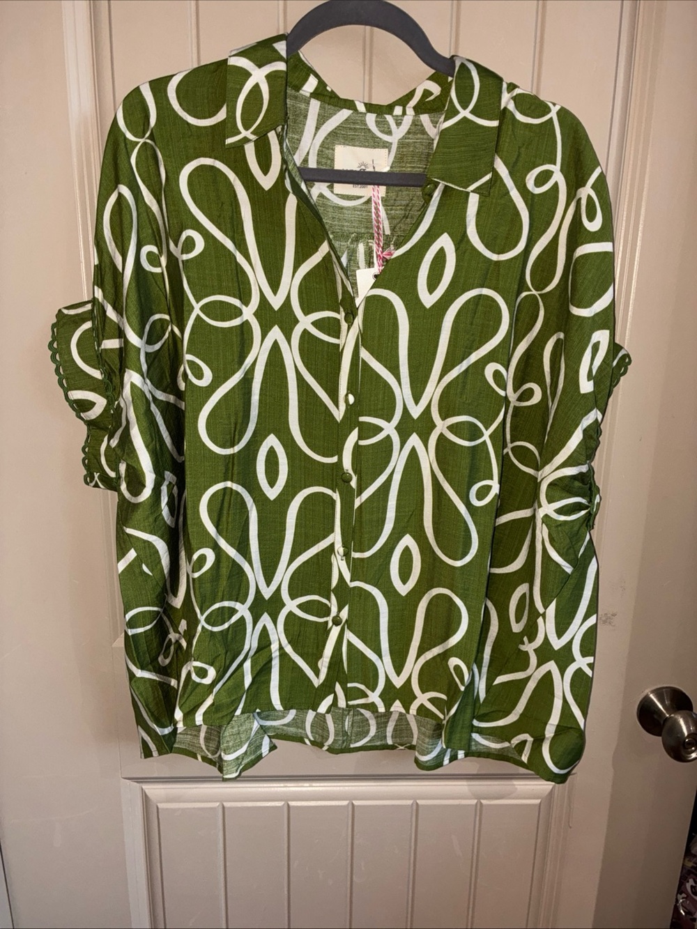 Umgee Olive Green & White Abstract Button-Down Blouse